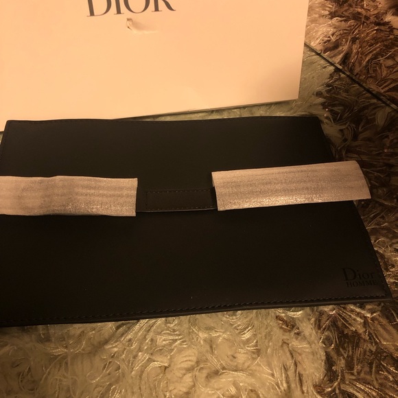 Dior couch - Picture 9 of 9